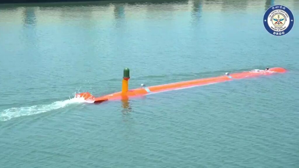 High Endurance Autonomous Underwater Vehicle