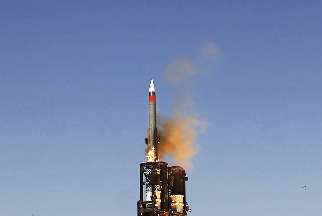 भारत की वायु रक्षा को मिलेगा इज़रायली Barak-8 मिसाइल सिस्टम का कवच
