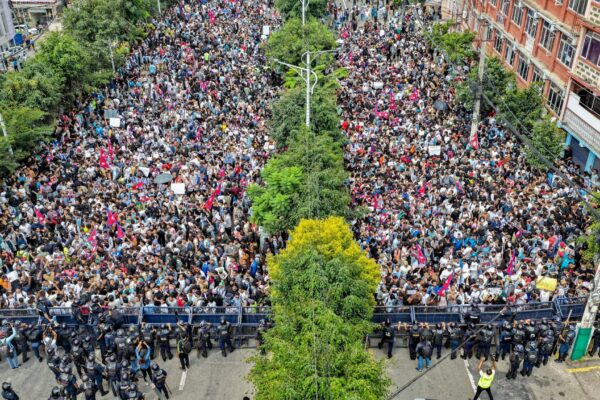 नेपाल का Gen Z विद्रोह: सोशल मीडिया बैन, भ्रष्टाचार, और संसद तक का मार्च