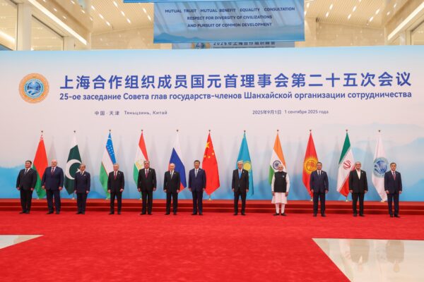 SCO समिट 2025 में मोदी का प्रहार: आतंकवाद पर सख्त चेतावनी, कनेक्टिविटी और विकास पर बड़ा विज़न"