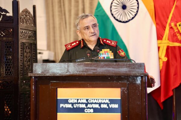 जनरल अनिल चौहान का कार्यकाल बढ़ा, मई 2026 तक बने रहेंगे भारत के चीफ ऑफ डिफेंस स्टाफ (CDS) जनरल अनिल चौहान का कार्यकाल बढ़ा: मई 2026 तक रहेंगे भारत के CDS