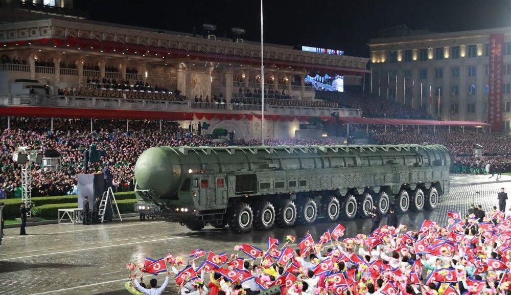 उत्तर कोरिया ने पेश किया अपनी अब तक की सबसे ताकतवर मिसाइल – Hwasong-20 ICBM