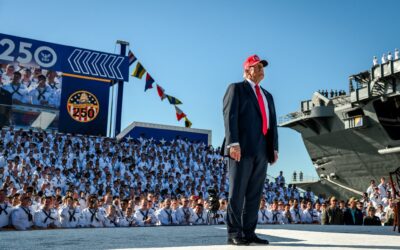 ट्रम्प और मेलानिया ने USS George H.W. Bush पर देखा F/A-18 लॉन्च | नौसेना की 250वीं वर्षगांठ समारोह