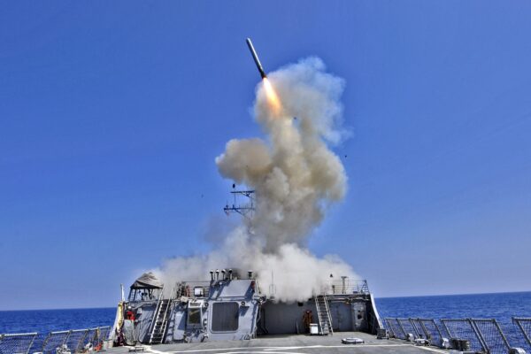 जापान के विध्वंसक अब Tomahawk मिसाइलों से लैस | Indo-Pacific में बढ़ी जापान की मारक शक्ति