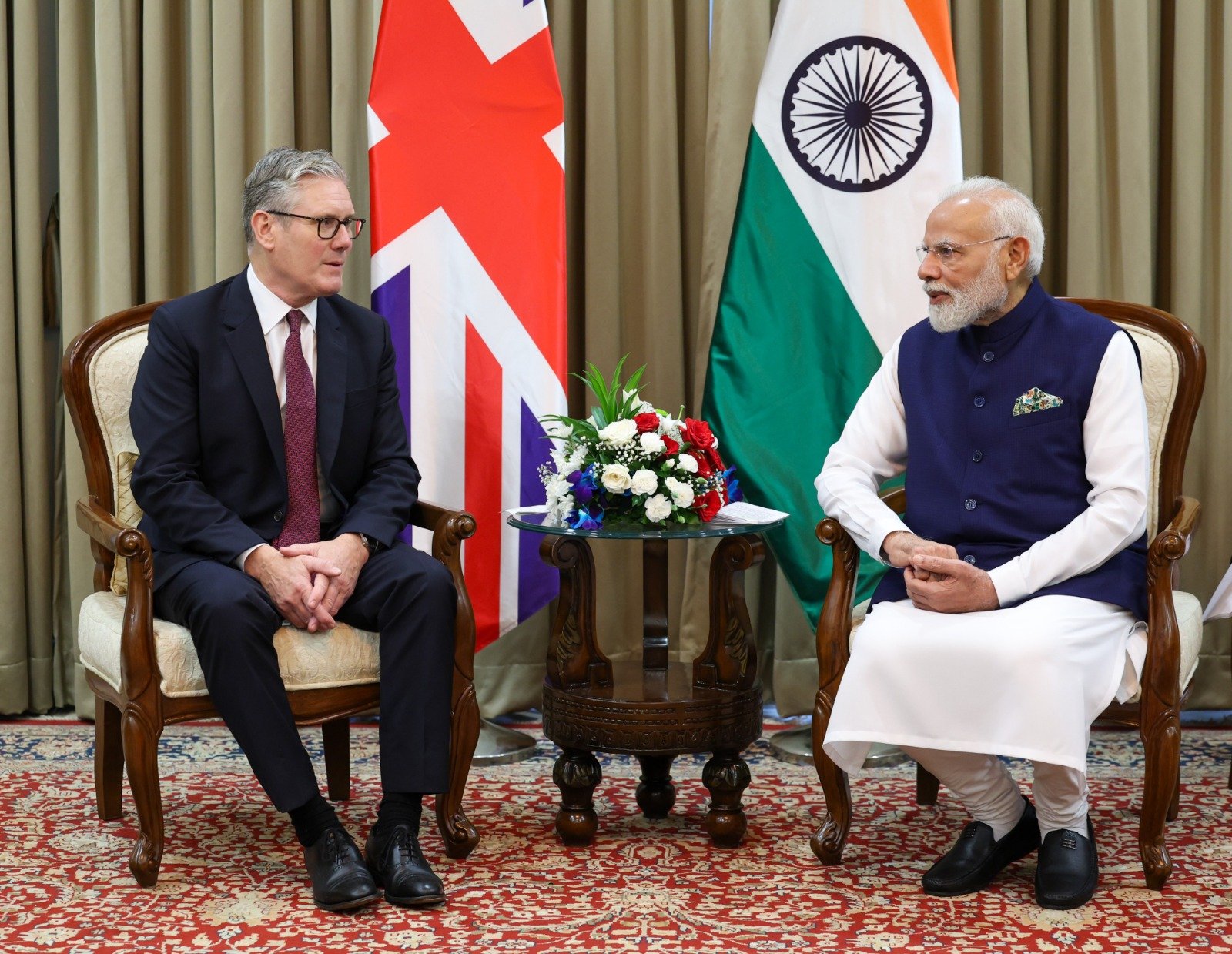 भारत–ब्रिटेन संबंधों में नया युग: पीएम मोदी और पीएम कीर स्टारमर की ऐतिहासिक बैठक में रक्षा, प्रौद्योगिकी और व्यापार पर बड़े समझौते