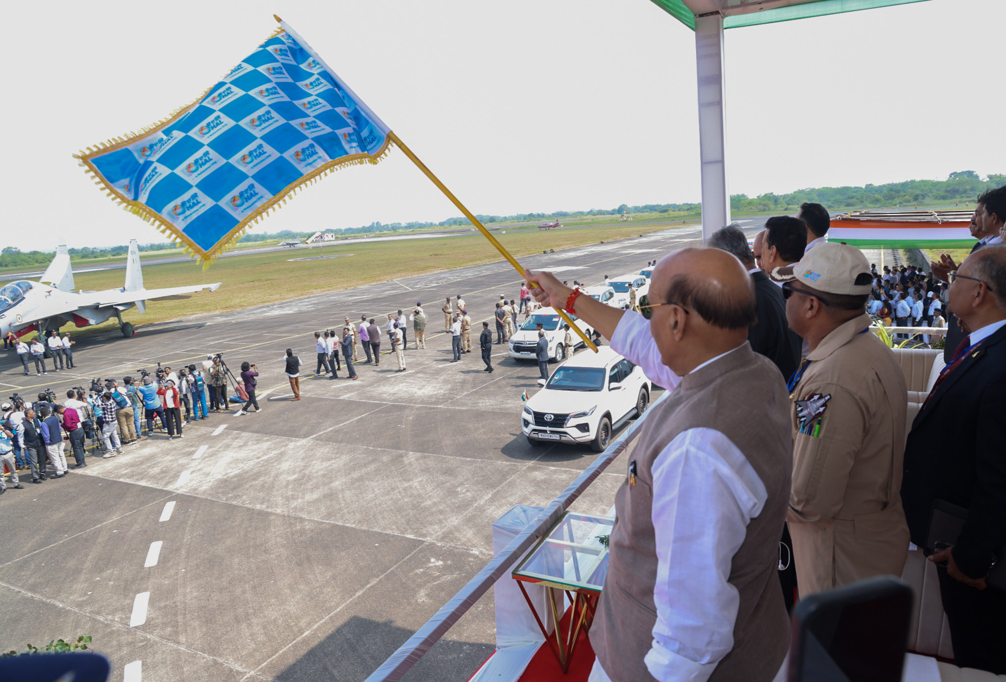 नाशिक से उड़ी आत्मनिर्भर भारत की नई उड़ान! तेजस MK1A और HTT-40 के उत्पादन की शुरुआत