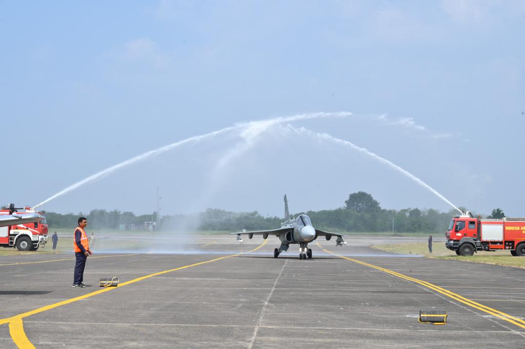 नाशिक से उड़ी आत्मनिर्भर भारत की नई उड़ान! तेजस MK1A और HTT-40 के उत्पादन की शुरुआत