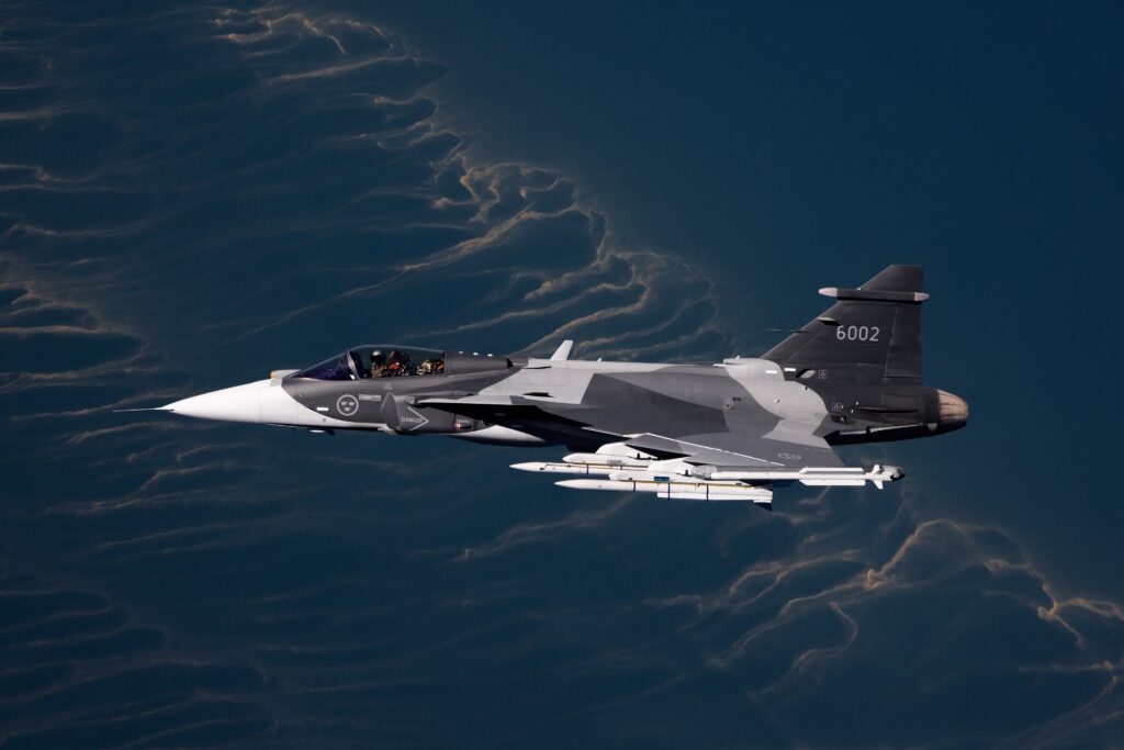 Colombia ने Saab से 17 Gripen E/F फाइटर जेट्स के लिए €3.1 बिलियन का समझौता किया — ऐतिहासिक रक्षा सौदा