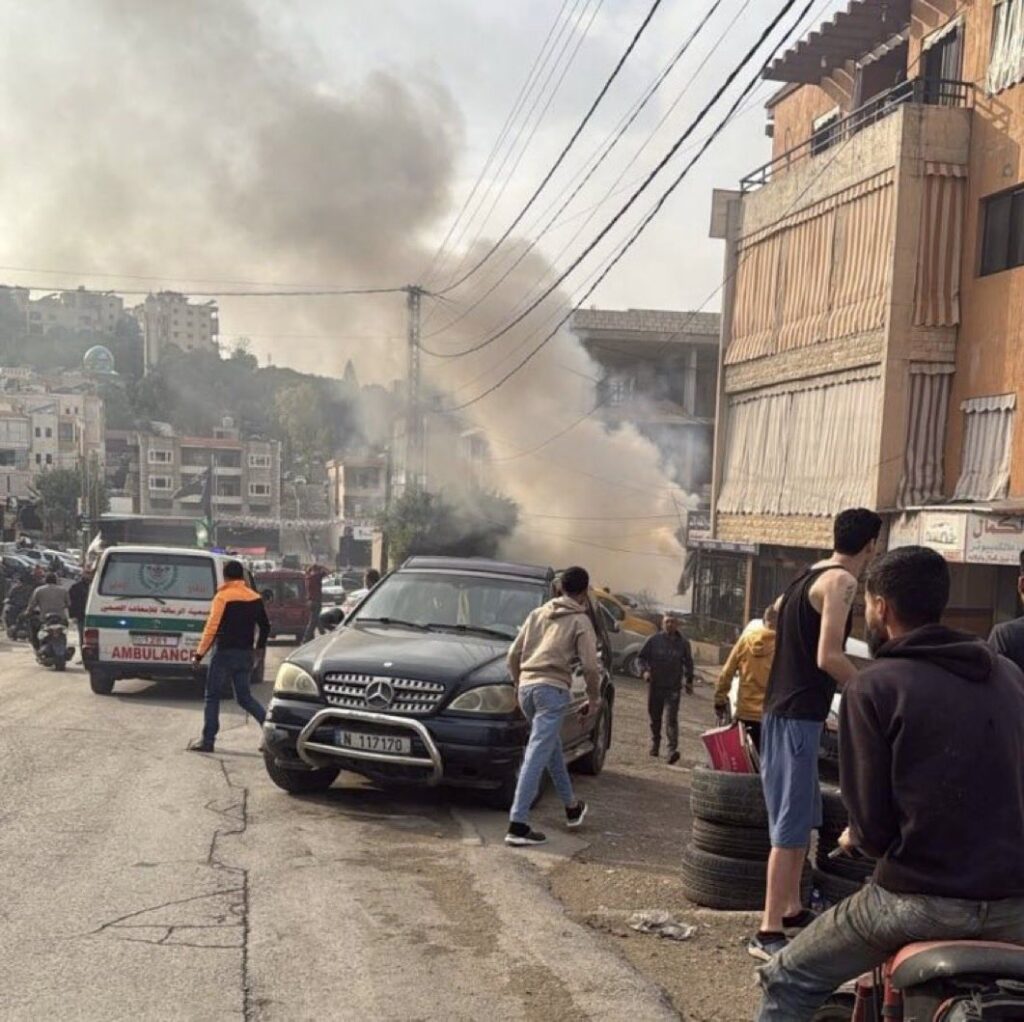 इज़राइली एयरस्ट्राइक में लेबनान के ऐन अल-हिल्वेह शरणार्थी कैंप पर बड़ा हमला, 13 लोगों की मौत