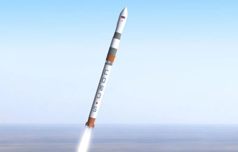 दिल्ली में लाल किले के पास कार में भीषण विस्फोट, 8 की मौत — NIA जांच में जुटी