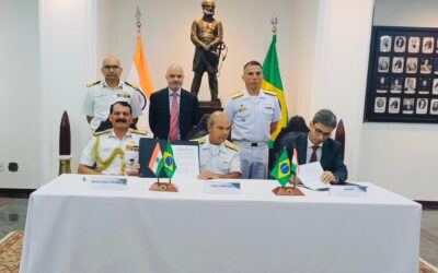 भारतीय नौसेना, ब्राज़ीलियाई नौसेना और MDL के बीच Scorpène-class पनडुब्बियों के रखरखाव व तकनीकी सहयोग हेतु साइन किया गया त्रिपक्षीय MoU।