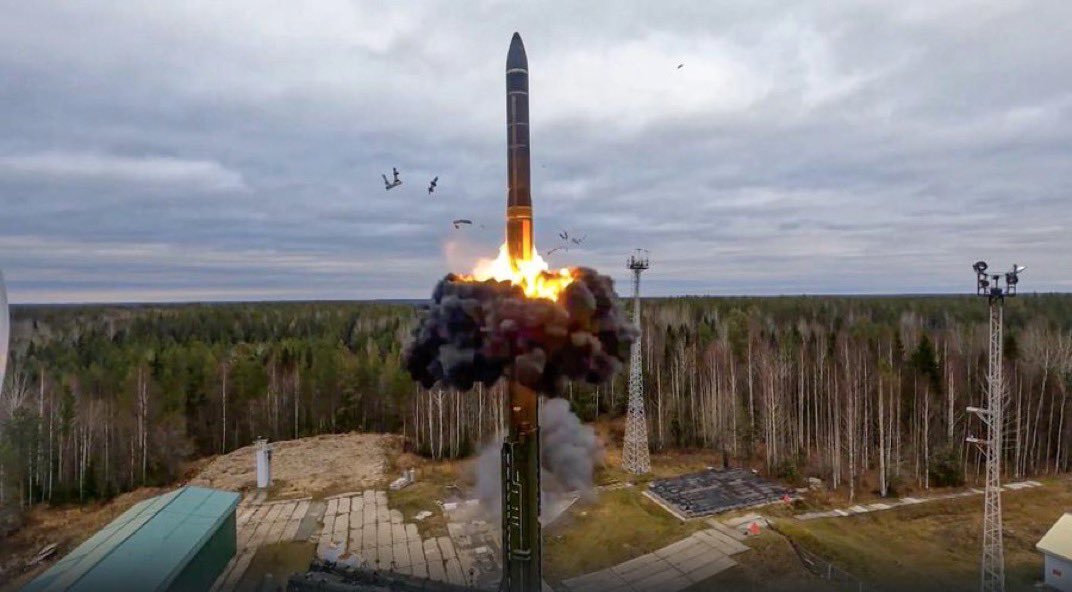 Russia Deploys Hypersonic Oreshnik Missile in Belarus, Europe Faces New Nuclear Tension