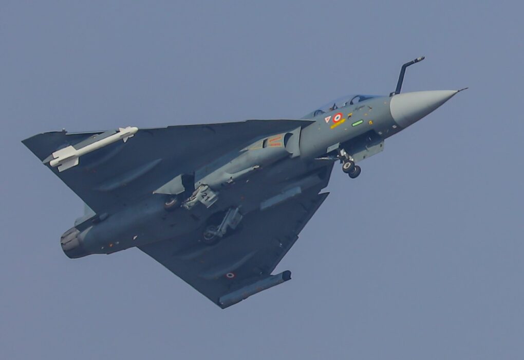 LCA Mk1A कार्यक्रम में AXISCADES Group को ₹80 करोड़ का ऑर्डर, Mistral Solutions करेगी अहम एवियोनिक्स सप्लाई