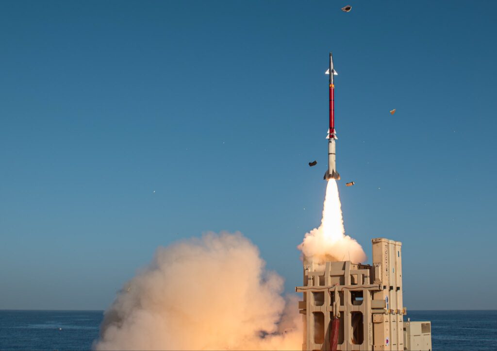 David’s Sling ने पास किए जंग जैसे टेस्ट, इज़राइल की मिसाइल शील्ड हुई और मजबूत