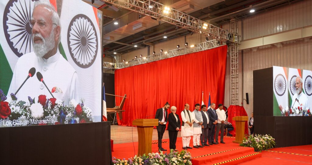 भारत में बनेगा H-125 हेलिकॉप्टर: पीएम मोदी और फ्रांस के राष्ट्रपति ने टाटा-एयरबस असेंबली लाइन का किया उद्घाटन