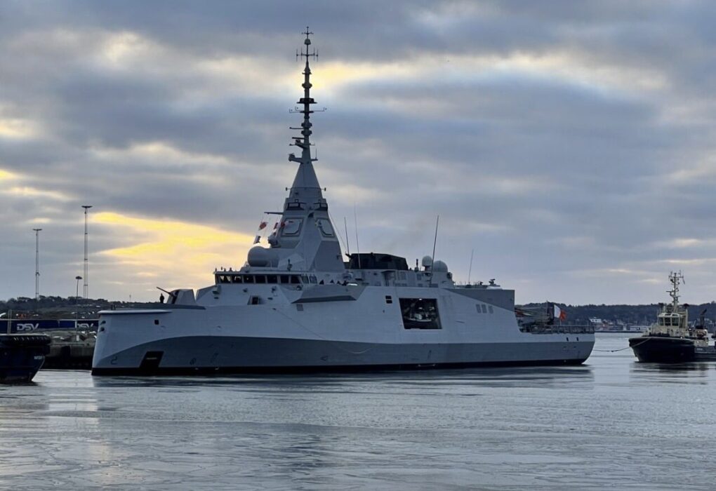 फ्रांस ने स्वीडन को दिखाया नया फ्रिगेट युद्धपोत, 5 अरब डॉलर की नौसैनिक डील पर नज़र