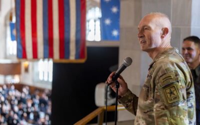 अमेरिका में बड़ा सैन्य झटका! आर्मी चीफ को अचानक हटाया गया