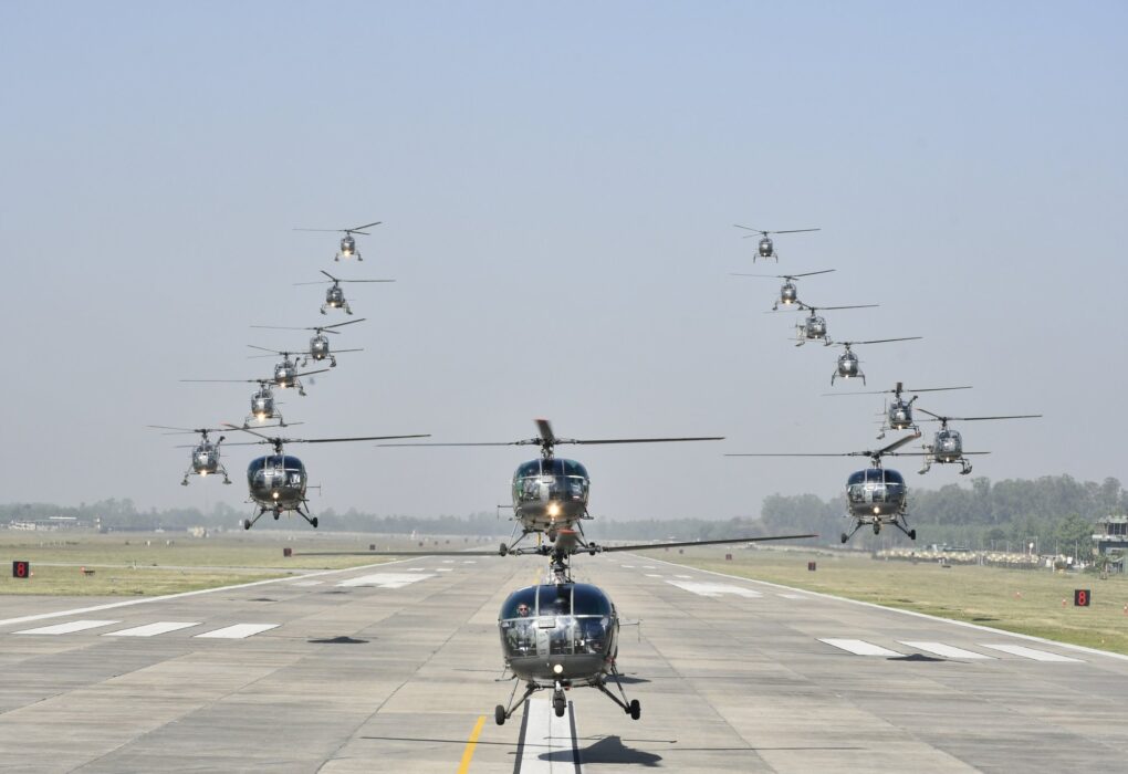 IAF के ‘Hovering Hawks’ ने रचा इतिहास, 40 साल पूरे होने पर हासिल की 100% सर्विसेबिलिटी