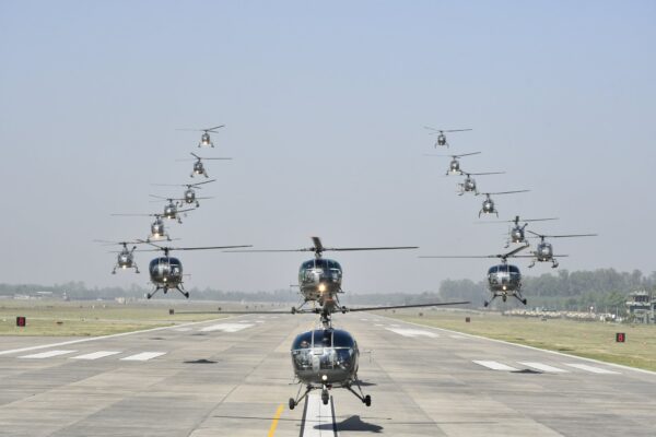 IAF के ‘Hovering Hawks’ ने रचा इतिहास, 40 साल पूरे होने पर हासिल की 100% सर्विसेबिलिटी
