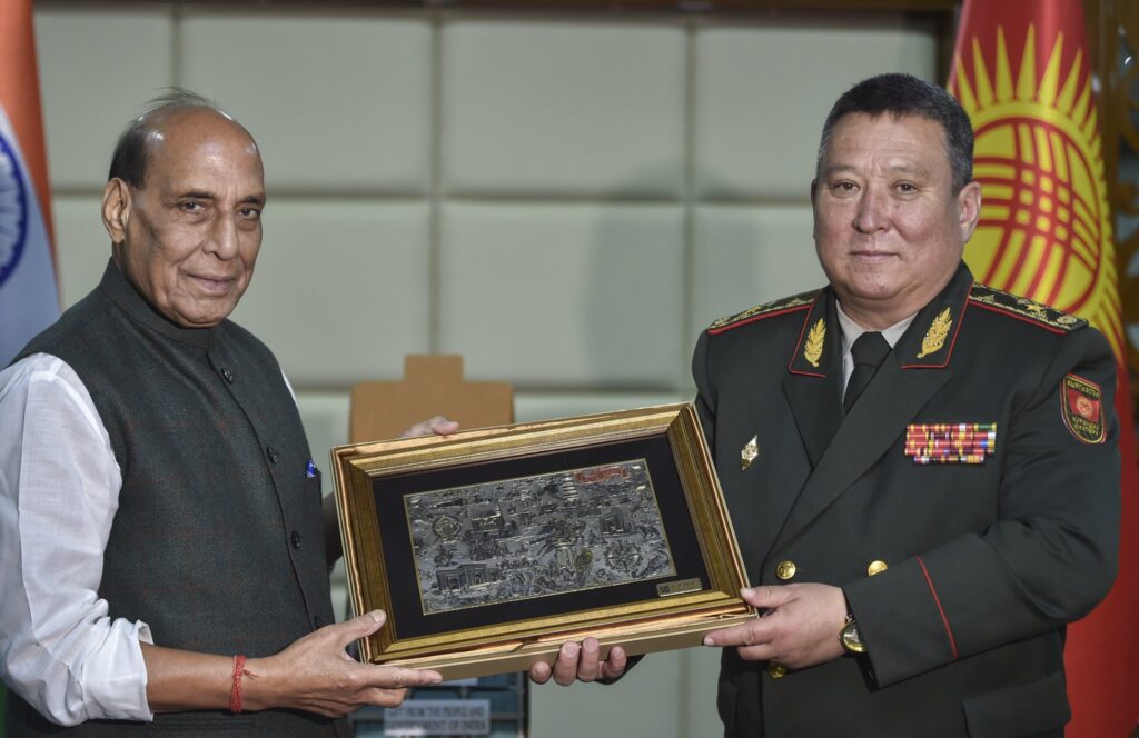 SCO बैठक में राजनाथ सिंह का बड़ा बयान: ऑपरेशन सिंदूर से आतंक के गढ़ों को मिला कड़ा संदेश