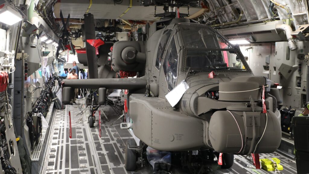 ऑस्ट्रेलिया की सैन्य ताकत बढ़ी, मिले दो और AH-64E Apache अटैक हेलीकॉप्टर