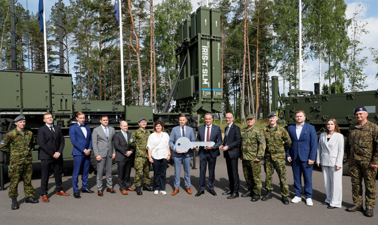 NATO की Air Defence ताकत बढ़ी, Estonia को मिला पहला जर्मन IRIS-T SLM Missile System