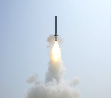 DRDO की बड़ी सफलता: भारत ने स्वदेशी LRLACM क्रूज मिसाइल का किया सफल परीक्षण, लंबी दूरी की स्ट्राइक क्षमता होगी मजबूत