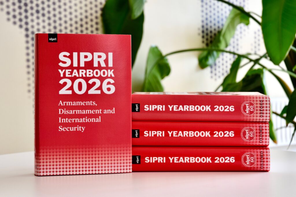 SIPRI Yearbook 2026: दुनिया में फिर बढ़ रही परमाणु हथियारों की दौड़, भारत का जखीरा 190 वारहेड तक पहुंचा