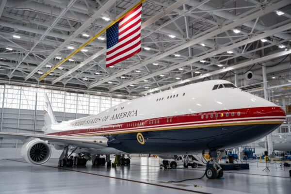 ट्रंप का नया Air Force One तैयार, कतर से मिले Boeing 747-8 को बनाया गया VC-25B Bridge; शुरू हुई टेस्ट उड़ानें