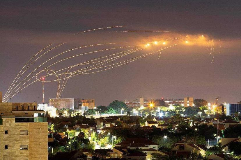 Iron Dome हुआ और घातक! Israel ने Iron Beam Laser के साथ किया अपग्रेड