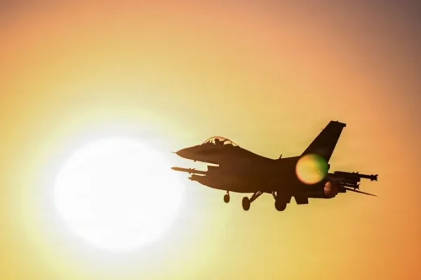 ईरान पर अमेरिका का तीसरा बड़ा हमला, CENTCOM ने 140 सैन्य ठिकानों पर किए सटीक एयरस्ट्राइक