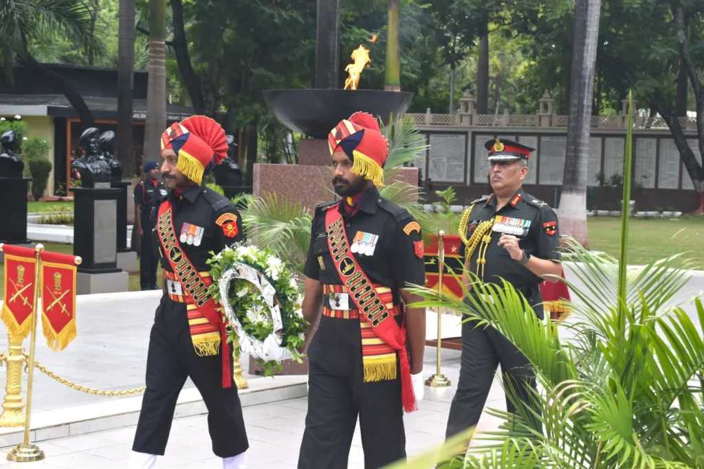 भारतीय सेना में एक महत्वपूर्ण नियुक्ति के तहत Lieutenant General Sandeep Jain, एवीएसएम, एसएम ने बुधवार को सेना के उप प्रमुख (Vice Chief of Army Staff - VCOAS) का पदभार ग्रहण कर लिया.