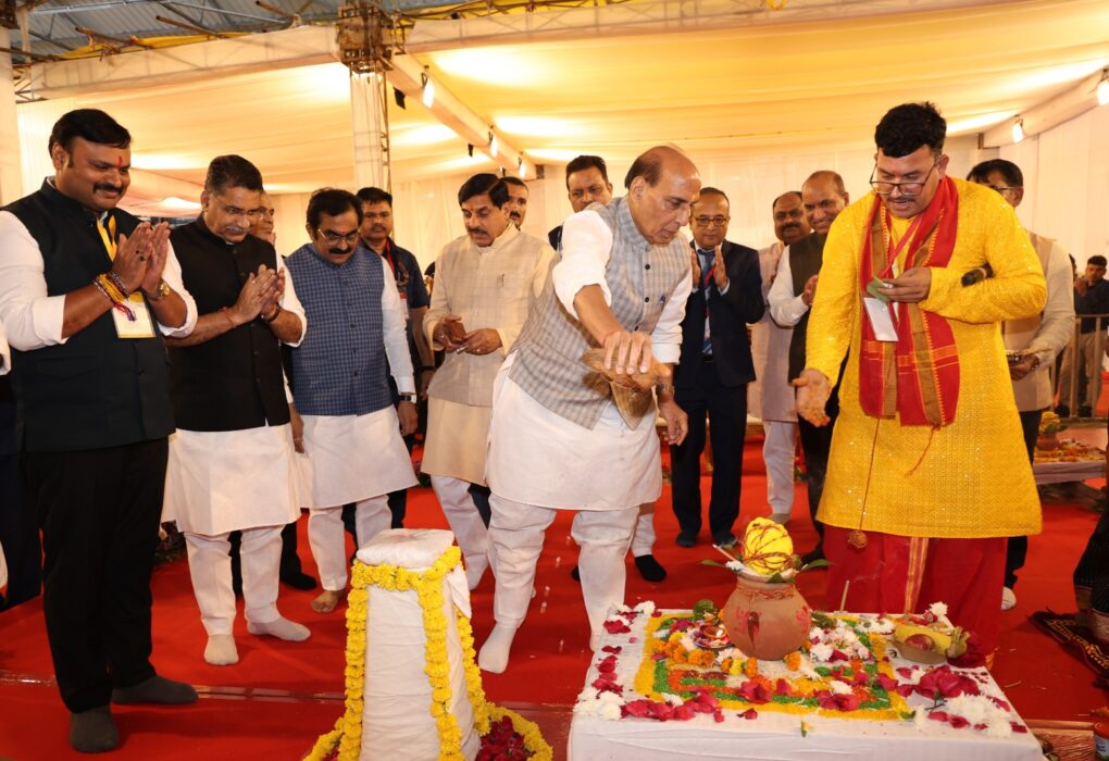 Jabalpur में टी-72 और टी-90 टैंकों की मरम्मत के लिए बनेगी नई ओवरहाल सुविधा, 472 करोड़ रुपये की परियोजना का भूमि पूजन