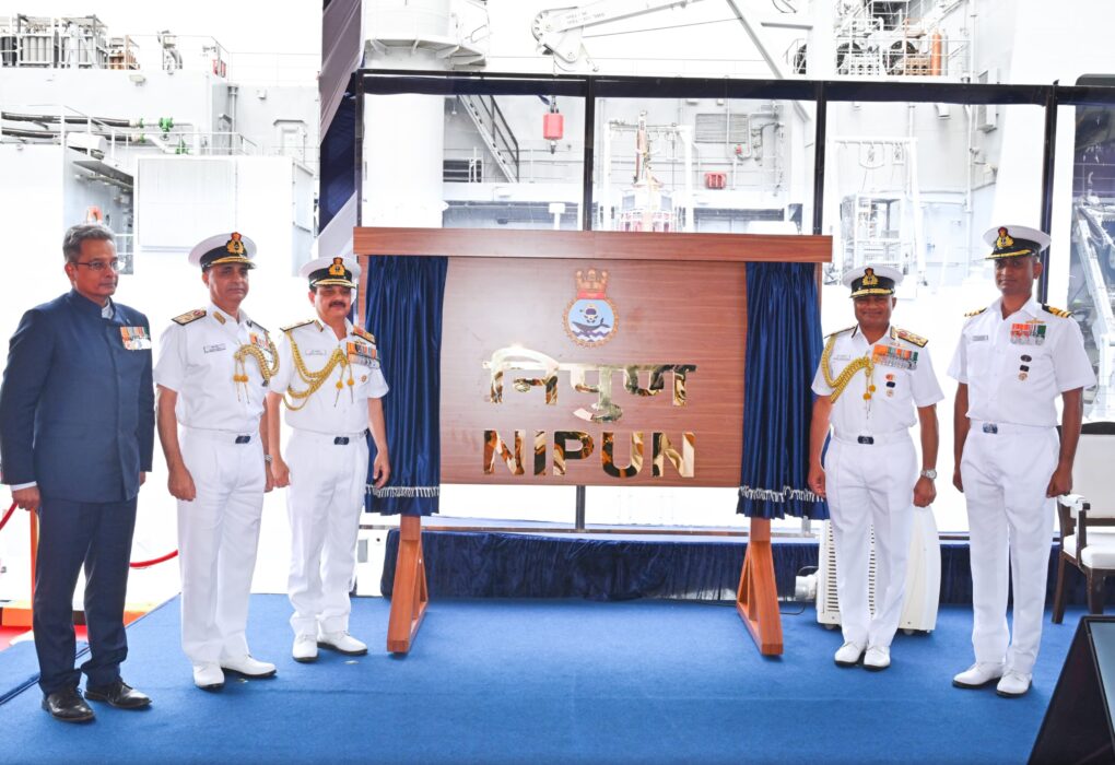 Indian Navy में शामिल हुआ INS Nipun, गहरे समुद्र में गोताखोरी और पनडुब्बी बचाव क्षमता होगी मजबूत