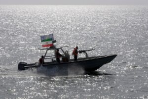 Iran-Oman के बीच Strait of Hormuz पर समझौता अंतिम चरण में, Trump ने जल्द घोषणा के दिए संकेत