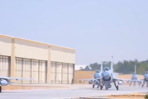 Uzbekistan ने चीन से खरीदा J-10CE Fighter Jet, पहली बार सामने आए 6 चीनी लड़ाकू विमान