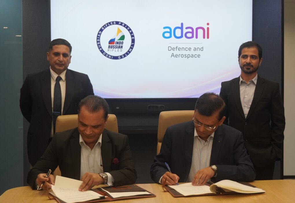 AK-203 को मिलेगा मेड-इन-इंडिया गोला-बारूद, Adani Defence ने IRRPL से किया 5 साल का करार