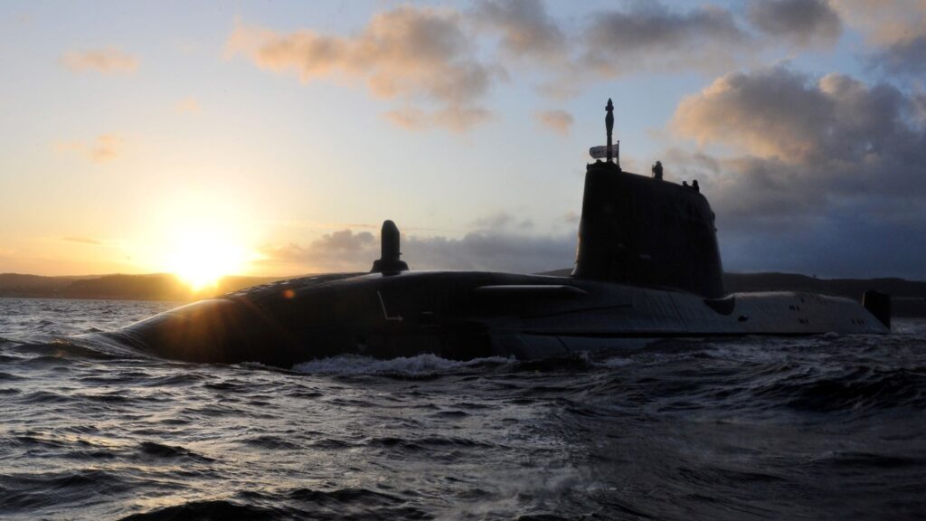 Royal Navy की नई परमाणु पनडुब्बी HMS Agamemnon पहली बार समुद्र में उतरी, Sea Trials शुरू