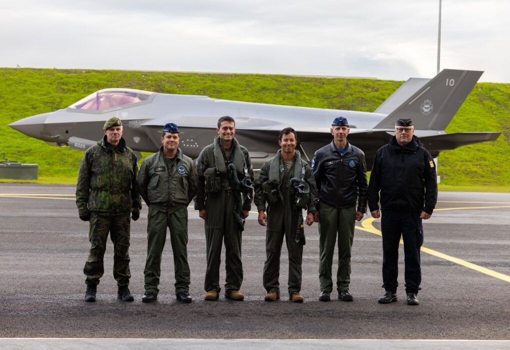 Finland को मिले पहले दो F-35A लड़ाकू विमान, JF-510 और JF-512 रोवानिएमी पहुंचे