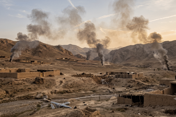 Pakistan ने Afghanistan में 10 ठिकानों पर किए हवाई हमले, ड्रोन हमले के जवाब में कार्रवाई का दावा