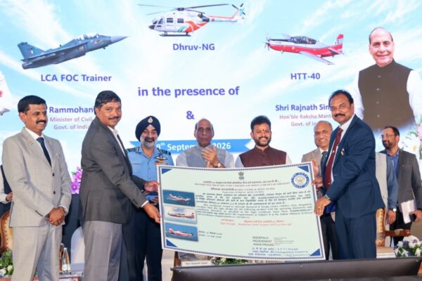 HAL ने IAF को सौंपे तेजस के अंतिम 2 FOC ट्रेनर, HTT-40 और ध्रुव NG की भी डिलीवरी