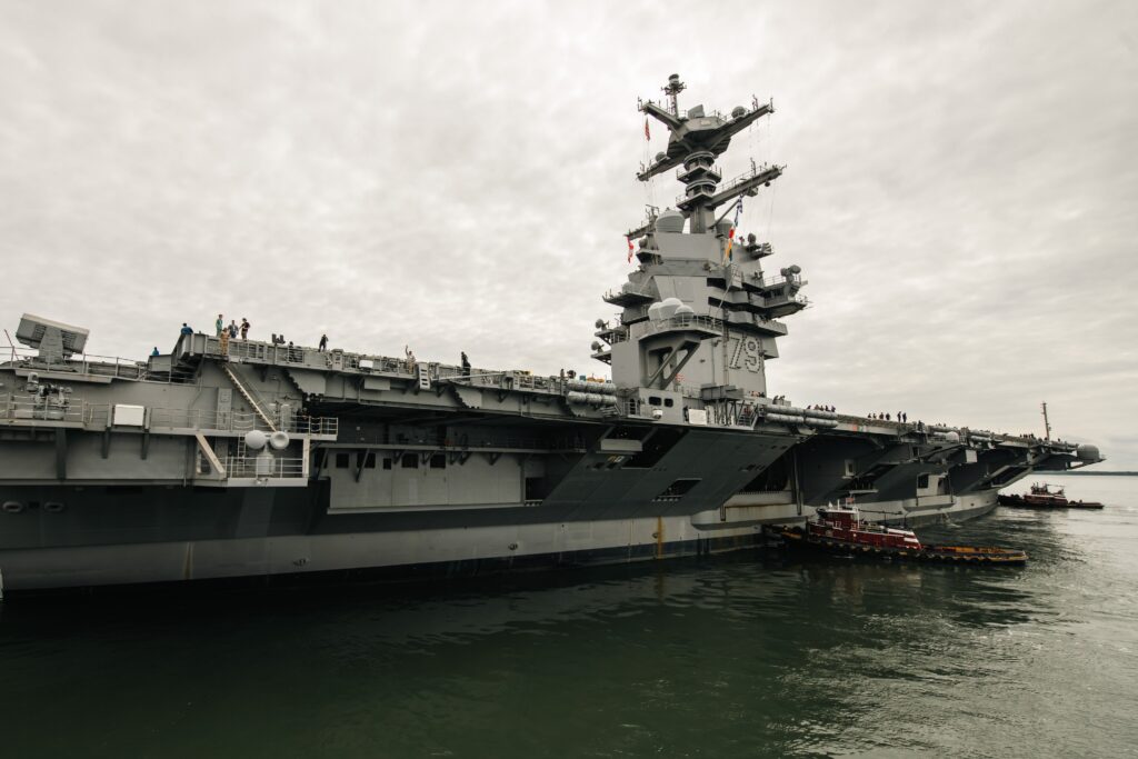 अमेरिका ने USS Harry S. Truman के ओवरहाल के लिए HII को 5.1 अरब डॉलर का अनुबंध दिया