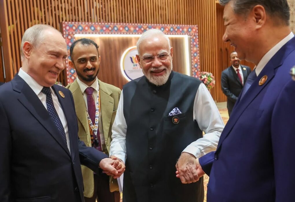 Narendra Modi ने Xi Jinping से कहा- मतभेद विवाद न बनें, सीमा पर शांति से आगे बढ़ेंगे India-China रिश्ते