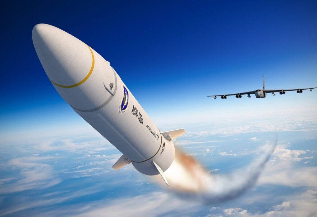 अमेरिका ने ARRW Hypersonic Missile उत्पादन के लिए Lockheed Martin को दिया 694 मिलियन डॉलर का ठेका