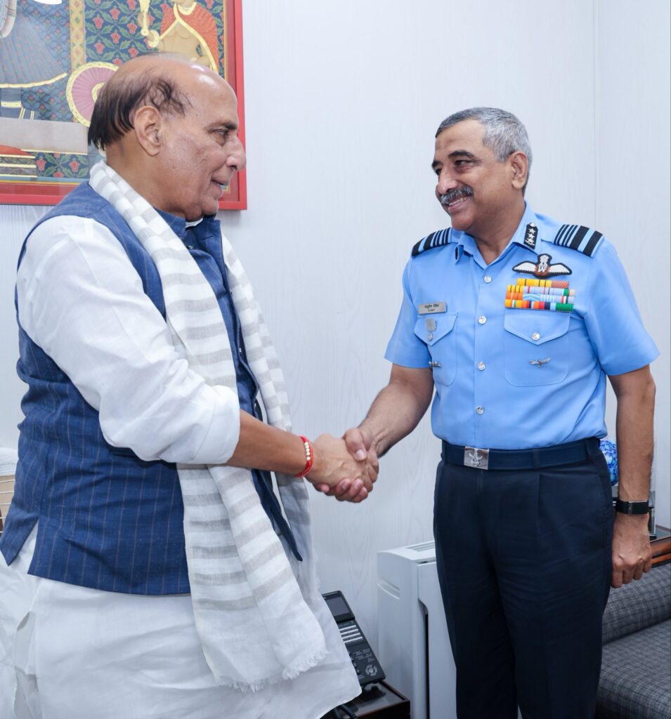 एयर मार्शल आशुतोष दीक्षित होंगे भारतीय वायु सेना के 29वें प्रमुख, 31 अक्टूबर को संभालेंगे पद