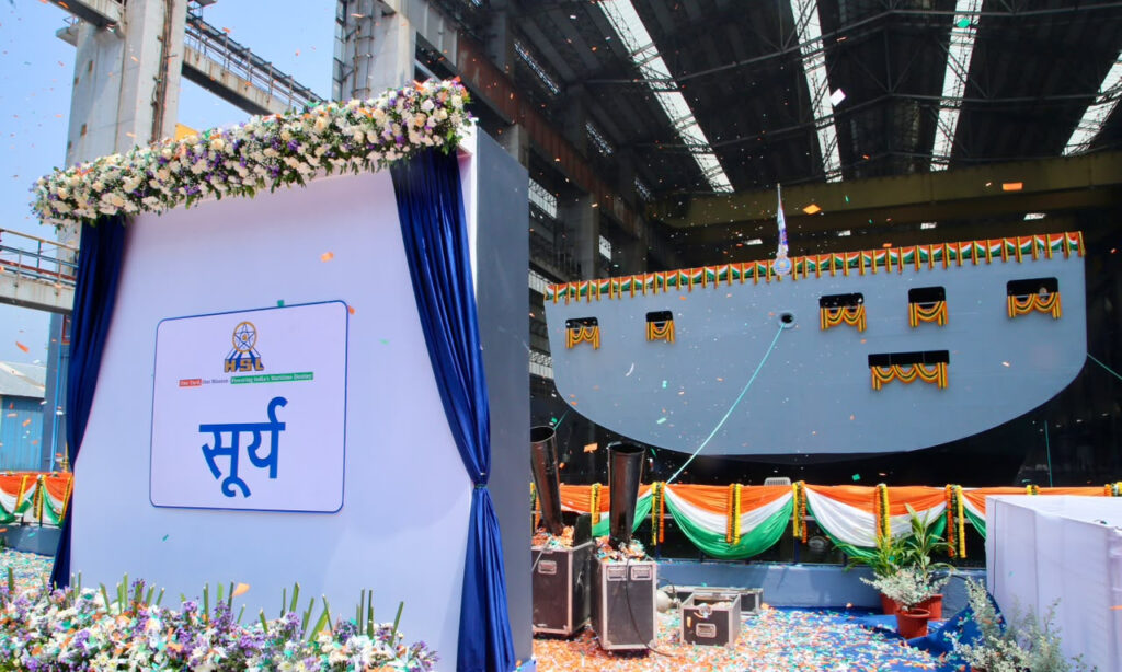 Rajnath Singh ने एचएसएल में भारत का पहला स्वदेशी Fleet Support Ship लॉन्च किया, FSS-5 की रखी नींव