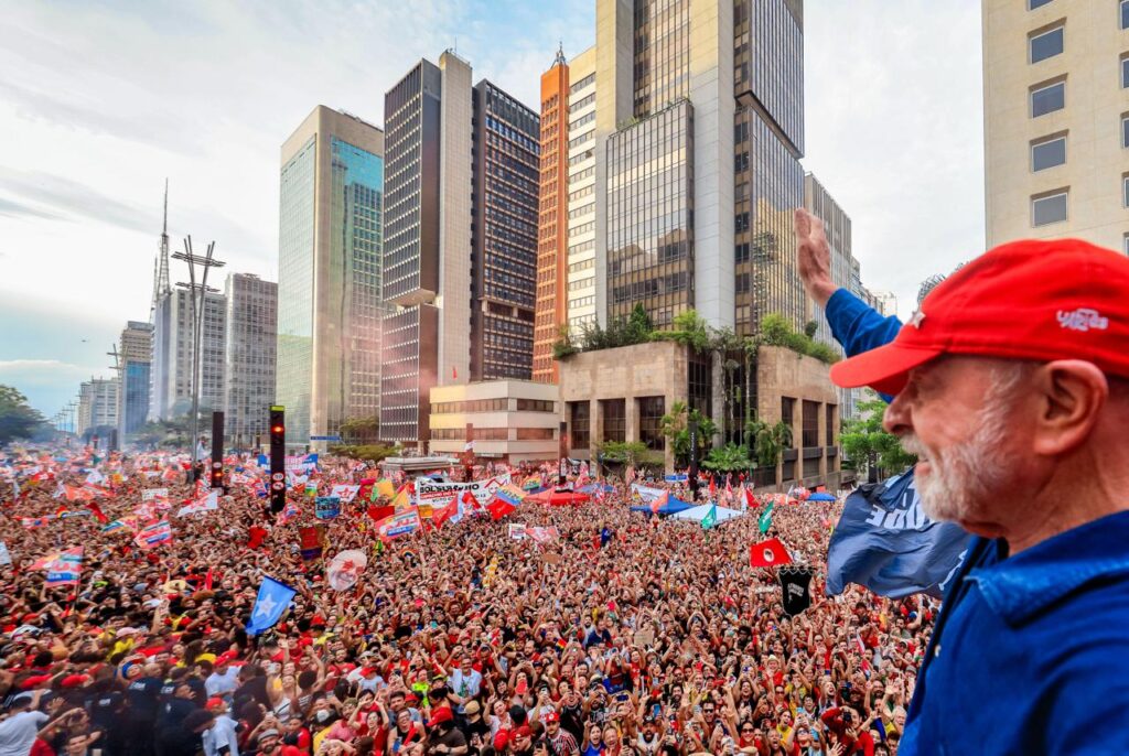 Brazil में Lula da Silva की ऐतिहासिक जीत, चौथी बार बनेंगे राष्ट्रपति; Flavio Bolsonaro को हराया