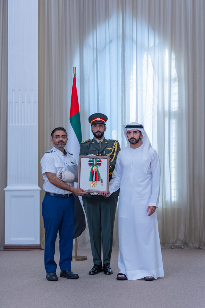 UAE ने भारतीय पायलट Smit Machchhar को बहादुरी के लिए किया सम्मानित