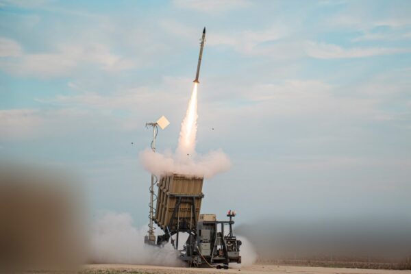 अमेरिका में Iron Dome के Tamir Interceptor का उत्पादन शुरू, Raytheon-Rafael ने की पहली डिलीवरी