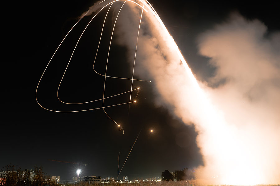 अमेरिका में Iron Dome के Tamir Interceptor का उत्पादन शुरू, Raytheon-Rafael ने की पहली डिलीवरी